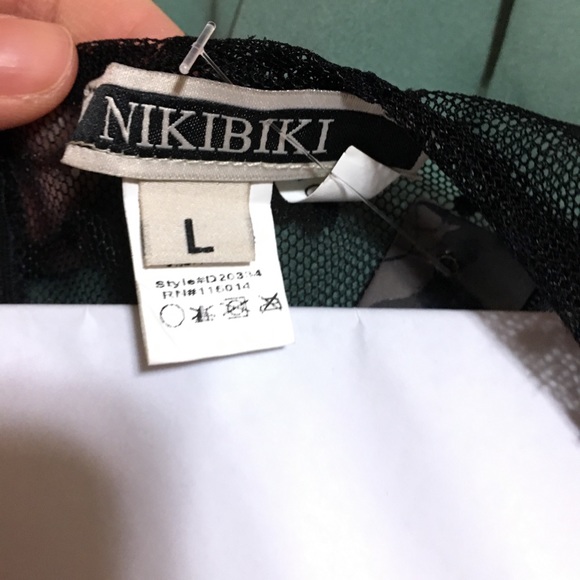 Little black dress - Picture 5 of 6